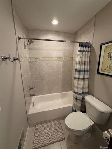3604 Bay Harbor Drive 78, Brighton, MI 48114