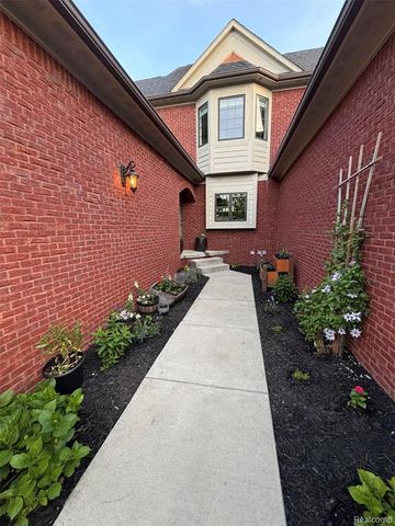 3604 Bay Harbor Drive 78, Brighton, MI 48114
