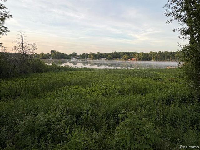 3604 Bay Harbor Drive 78, Brighton, MI 48114