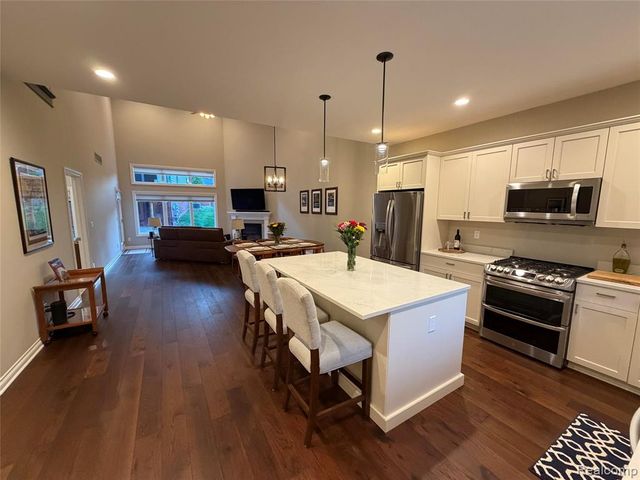 3604 Bay Harbor Drive 78, Brighton, MI 48114