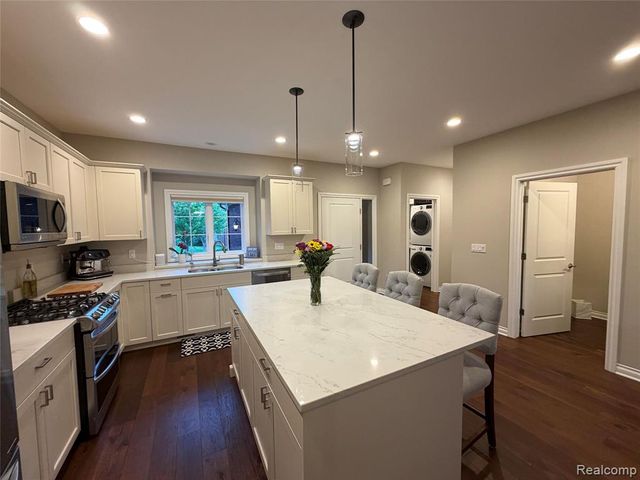 3604 Bay Harbor Drive 78, Brighton, MI 48114