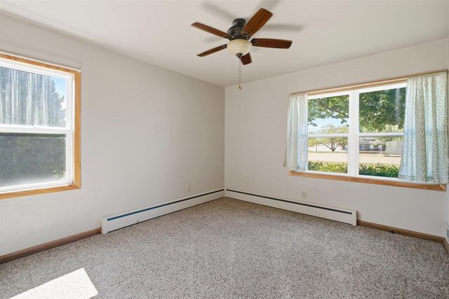 W6444 GREENVILLE DRIVE, Greenville, WI 54942
