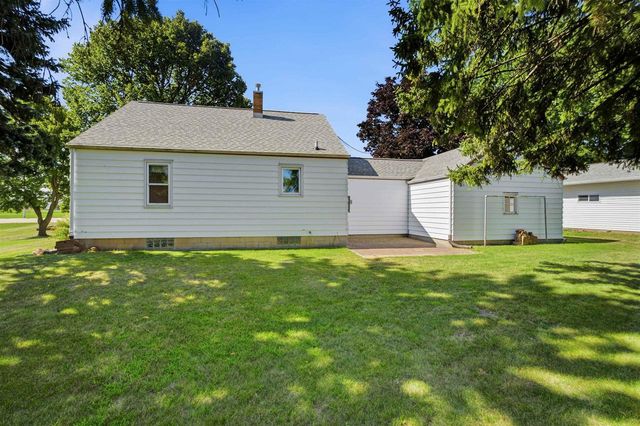 W6444 GREENVILLE DRIVE, Greenville, WI 54942