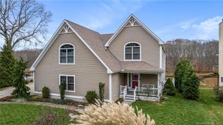 33 Marshfield Road, East Lyme, CT 06357