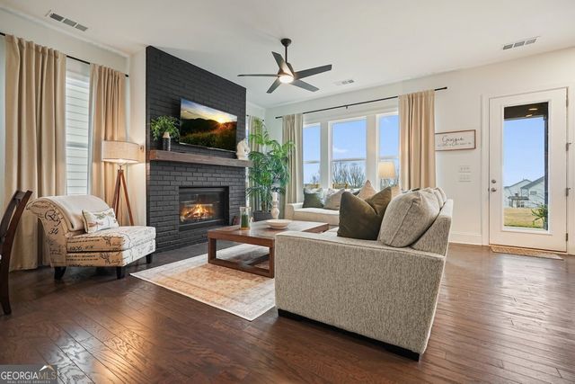 1046 Winding Branch Drive, Canton, GA 30114