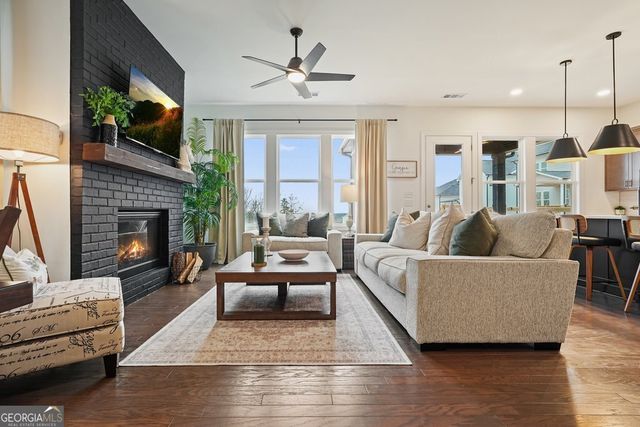 1046 Winding Branch Drive, Canton, GA 30114