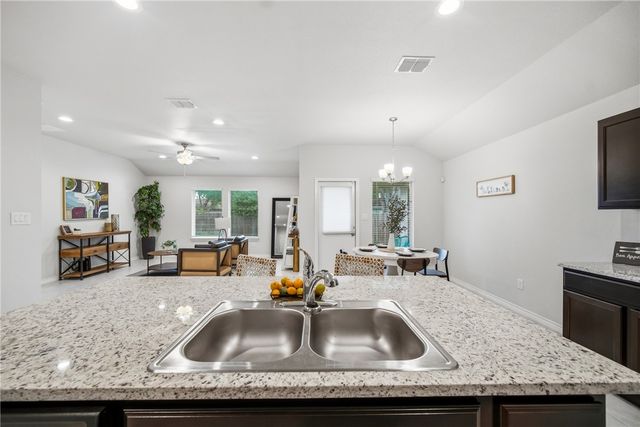 3950 Jayden Dr, Corpus Christi, TX 78410