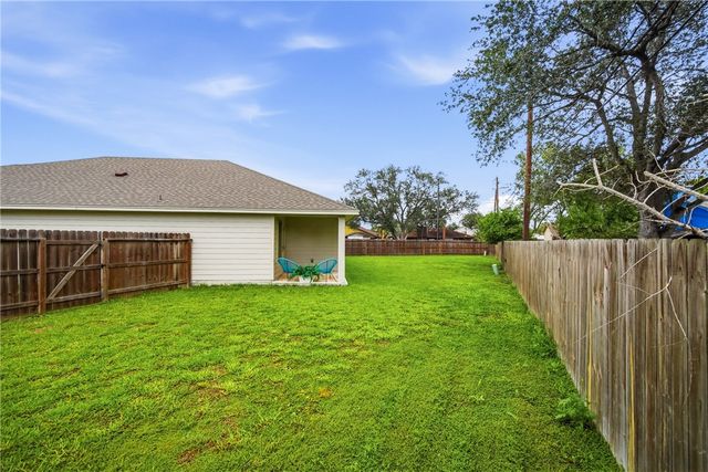 3950 Jayden Dr, Corpus Christi, TX 78410