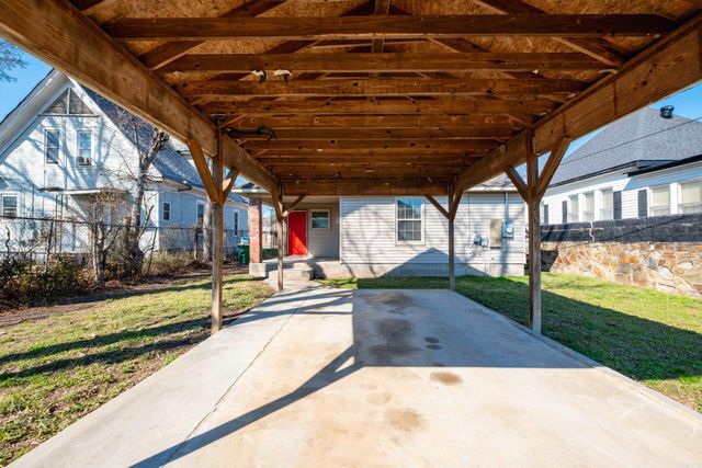 4009 W 11th Street, Little Rock, AR 72204