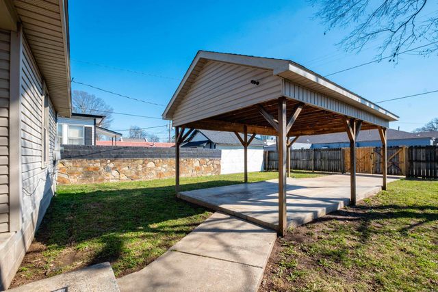 4009 W 11th Street, Little Rock, AR 72204