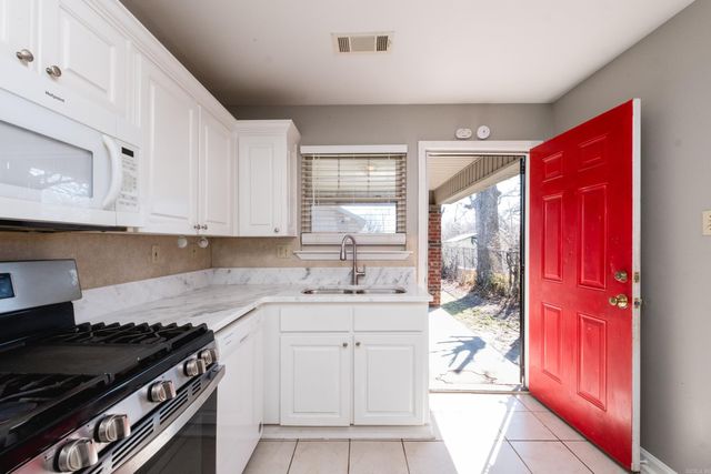 4009 W 11th Street, Little Rock, AR 72204