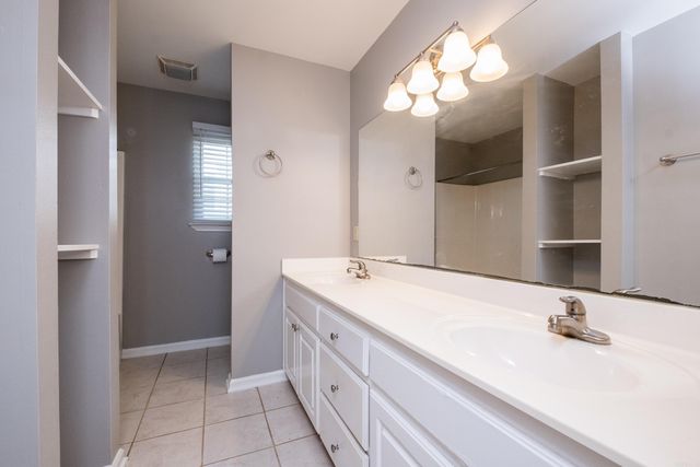 4009 W 11th Street, Little Rock, AR 72204