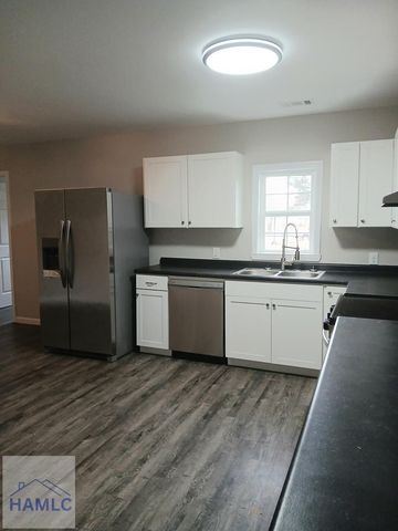 505 North Baker Street, Glennville, GA 30427