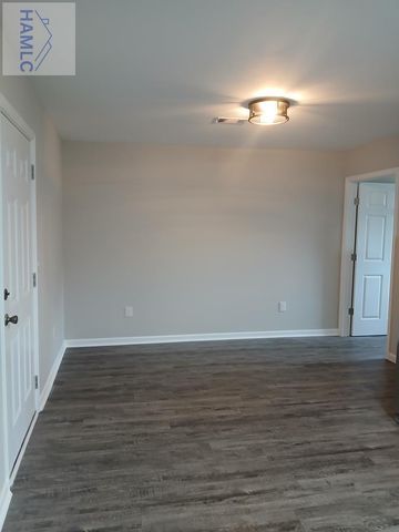 505 North Baker Street, Glennville, GA 30427