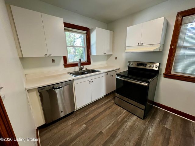 4815 Greenwood Rd, Louisville, KY 40258