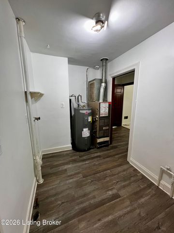 4815 Greenwood Rd, Louisville, KY 40258