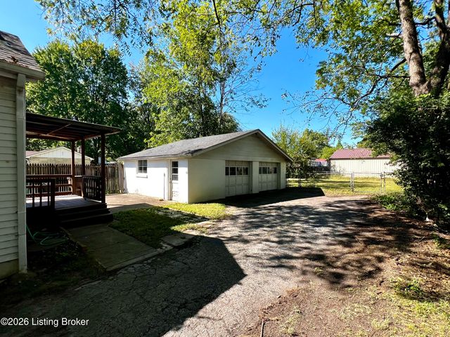 4815 Greenwood Rd, Louisville, KY 40258