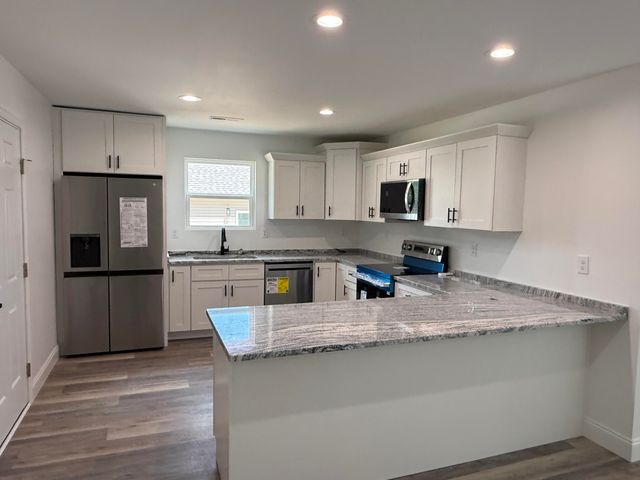 90 Cleveland Avenue, Pikeville, TN 37367