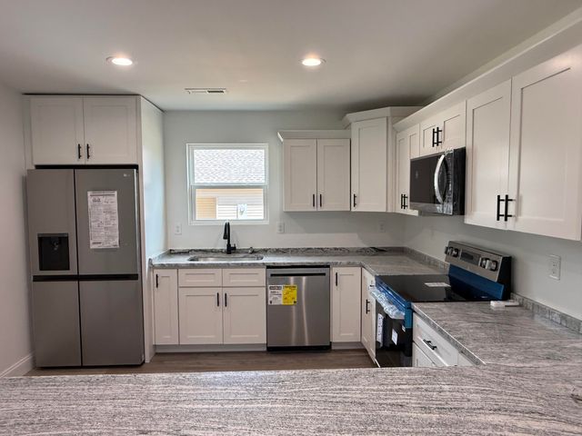 90 Cleveland Avenue, Pikeville, TN 37367