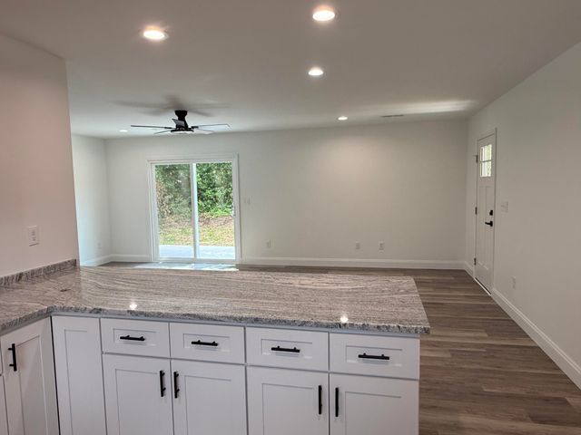 90 Cleveland Avenue, Pikeville, TN 37367
