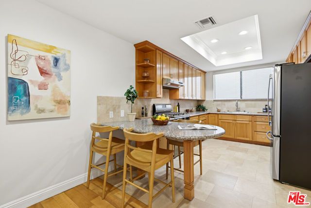 234 S Tower Drive 3, Beverly Hills, CA 90211