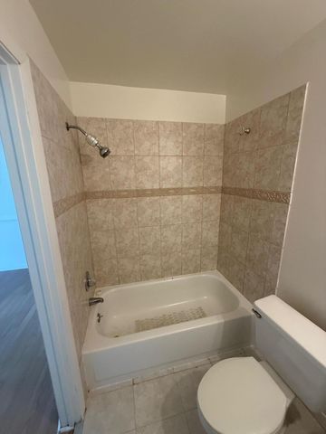 795 Crystal Lake Drive 795, Deerfield Beach, FL 33064