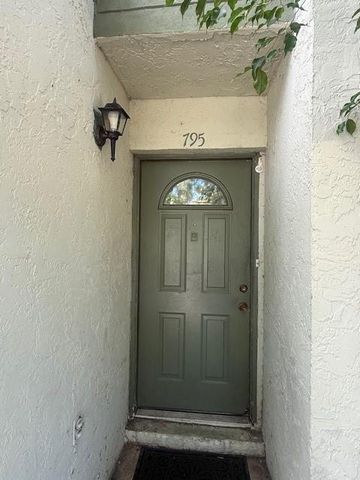 795 Crystal Lake Drive 795, Deerfield Beach, FL 33064