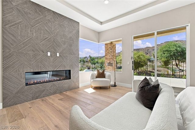 2707 Turtle Head Peak Drive, Las Vegas, NV 89135