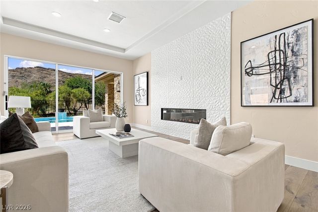 2707 Turtle Head Peak Drive, Las Vegas, NV 89135