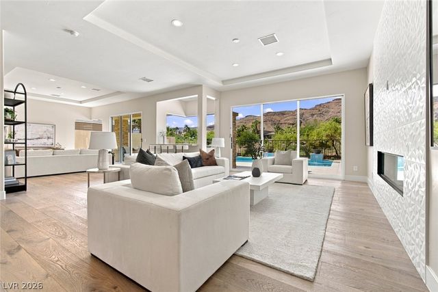 2707 Turtle Head Peak Drive, Las Vegas, NV 89135