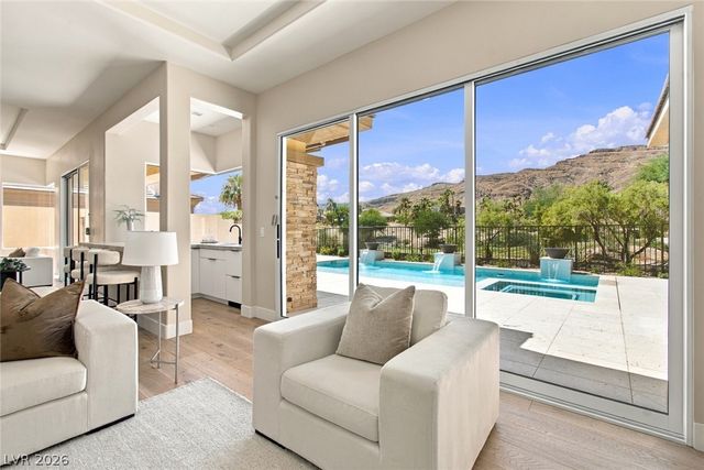 2707 Turtle Head Peak Drive, Las Vegas, NV 89135
