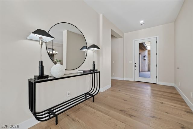 2707 Turtle Head Peak Drive, Las Vegas, NV 89135