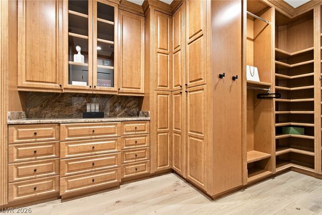 2707 Turtle Head Peak Drive, Las Vegas, NV 89135