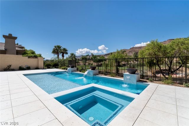 2707 Turtle Head Peak Drive, Las Vegas, NV 89135