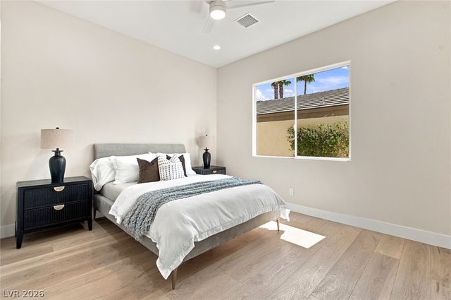 2707 Turtle Head Peak Drive, Las Vegas, NV 89135