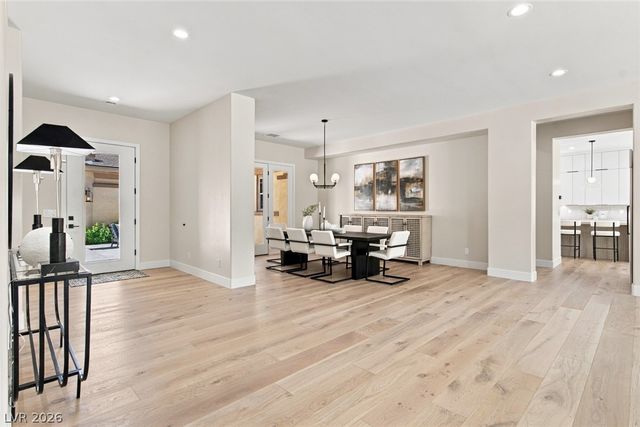 2707 Turtle Head Peak Drive, Las Vegas, NV 89135