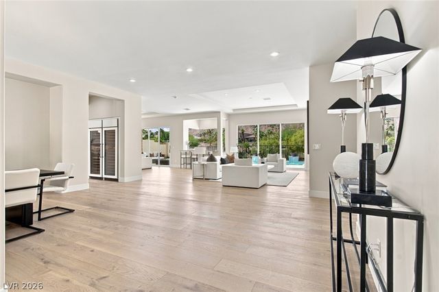 2707 Turtle Head Peak Drive, Las Vegas, NV 89135