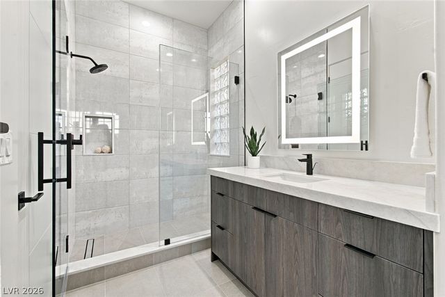 2707 Turtle Head Peak Drive, Las Vegas, NV 89135