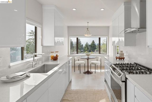 22 22 Windsor Ave, Kensington, CA 94708