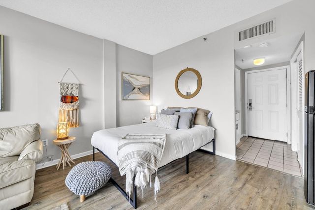 214 SW Miracle Strip Parkway, UNIT A206, Fort Walton Beach, FL 32548