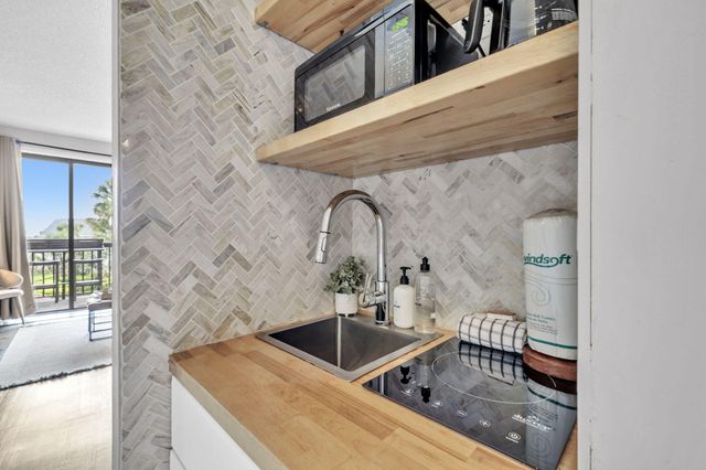 214 SW Miracle Strip Parkway, UNIT A206, Fort Walton Beach, FL 32548