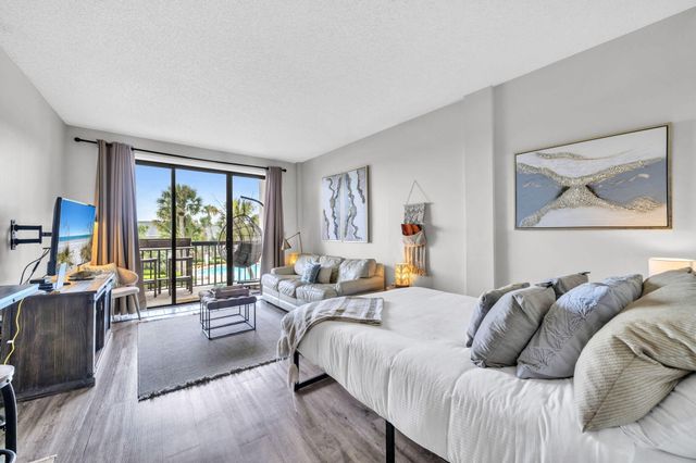 214 SW Miracle Strip Parkway, UNIT A206, Fort Walton Beach, FL 32548