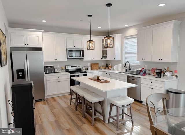 22030 VICTORIAN DR, California, MD 20619