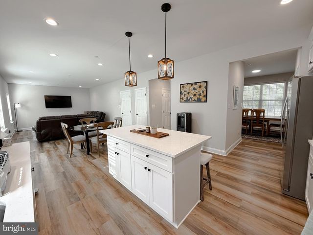 22030 VICTORIAN DR, California, MD 20619
