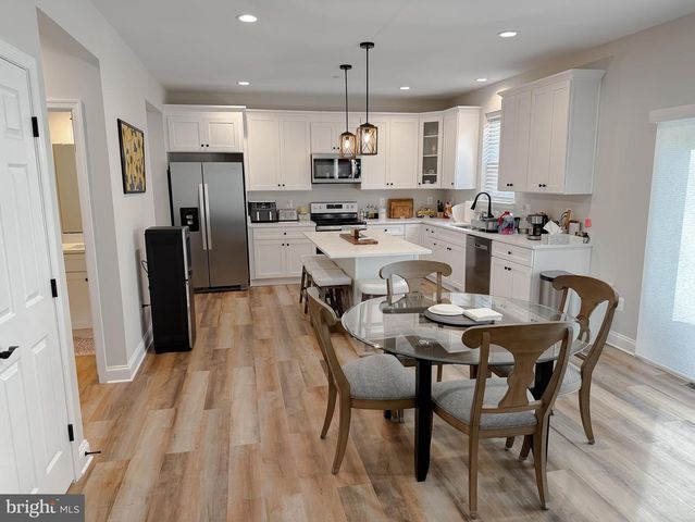 22030 VICTORIAN DR, California, MD 20619