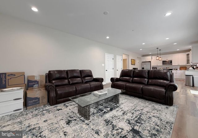 22030 VICTORIAN DR, California, MD 20619