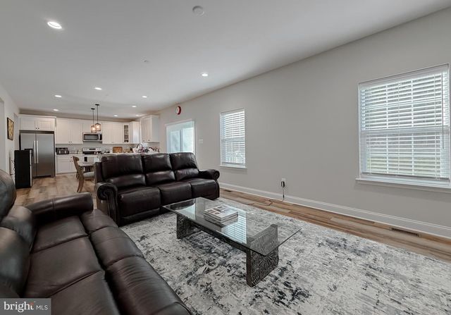 22030 VICTORIAN DR, California, MD 20619
