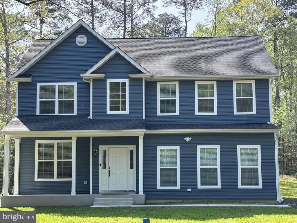 Image 2 of property listing at 22030 VICTORIAN DR, California, MD 20619