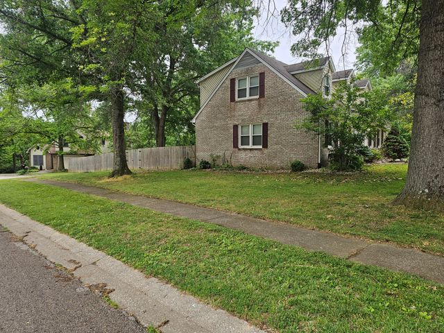 913 Stoney Creek Drive, Frankfort, KY 40601