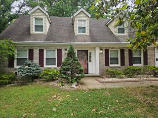 913 Stoney Creek Drive, Frankfort, KY 40601